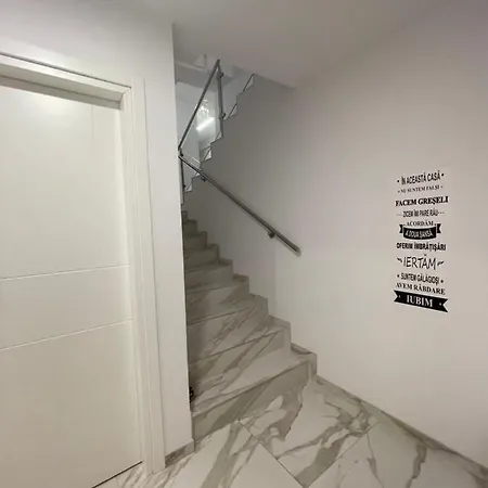 Poseidon Apartment *